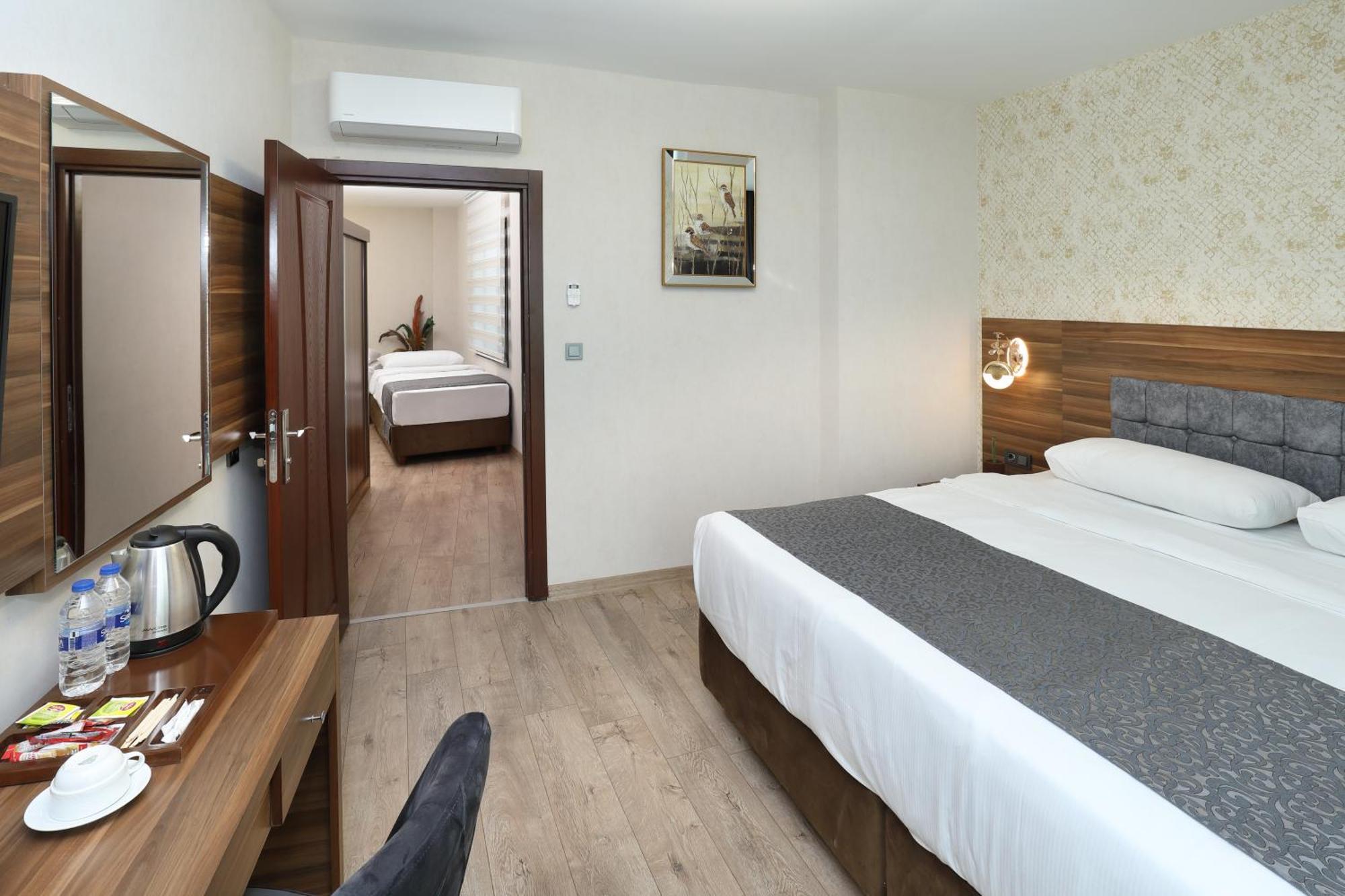 Adana Taskoeprue Hotel Buitenkant foto