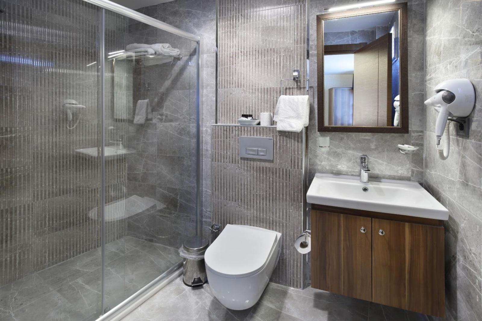 Adana Taskoeprue Hotel Buitenkant foto
