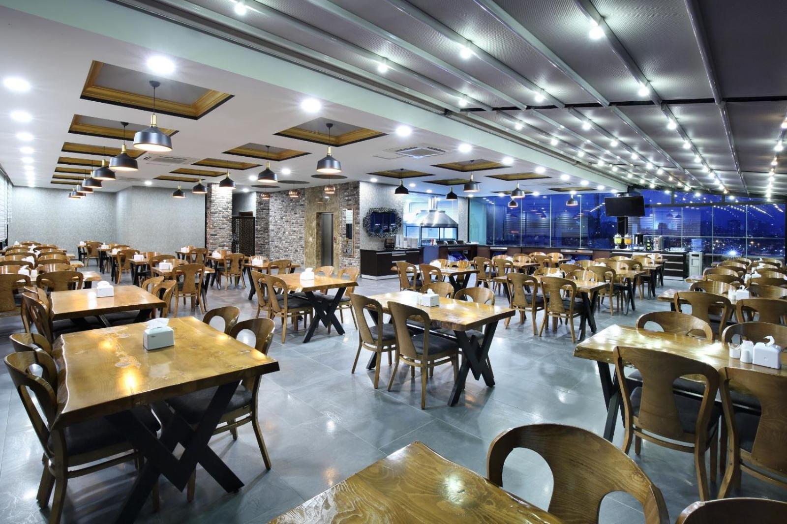 Adana Taskoeprue Hotel Buitenkant foto